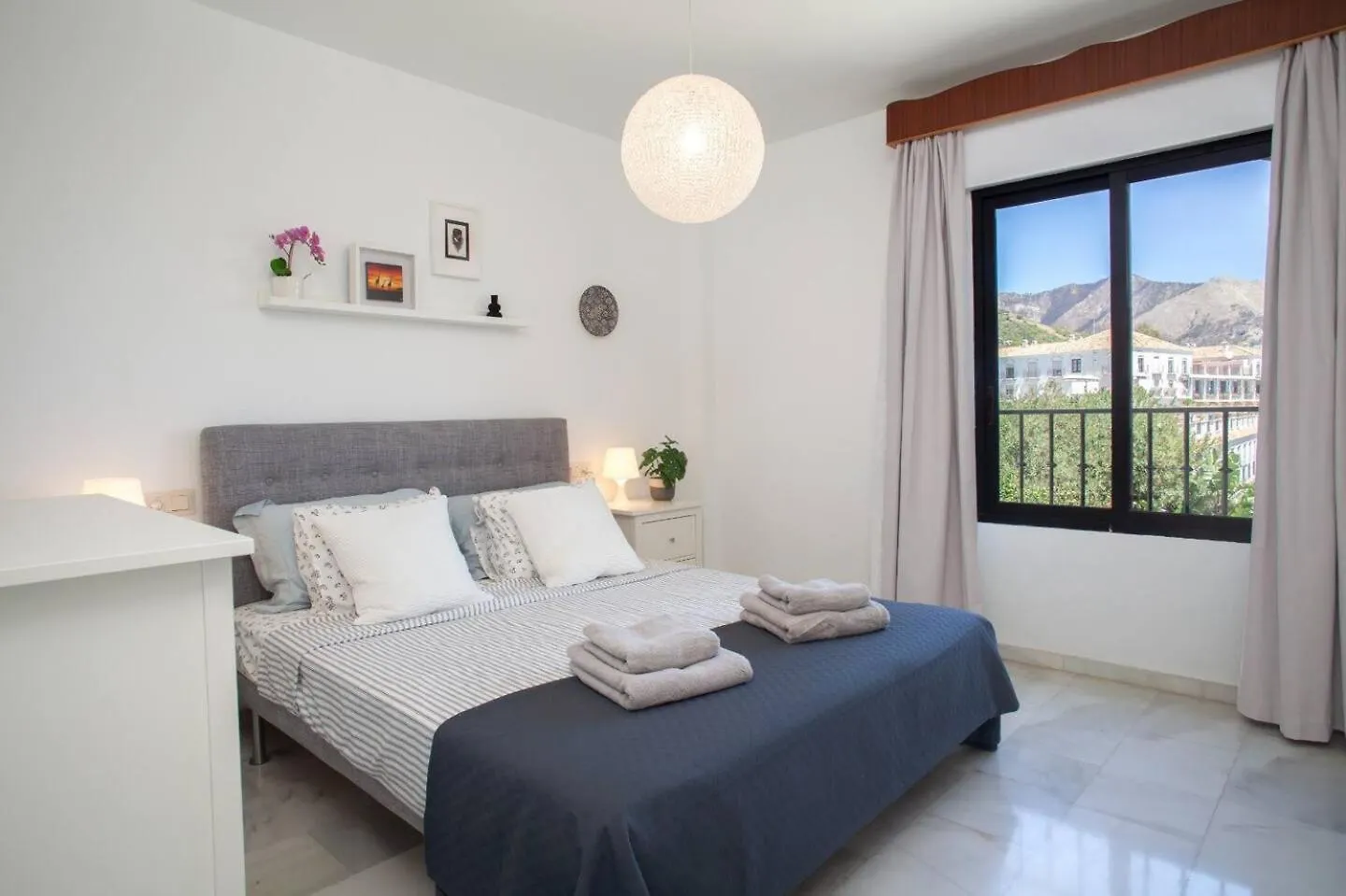 Delightful Apartment With Picturesque Views Mijas