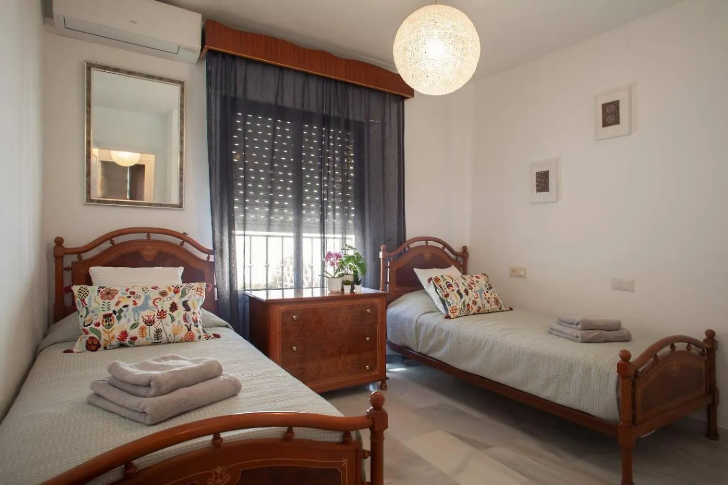 Delightful Apartment With Picturesque Views Mijas